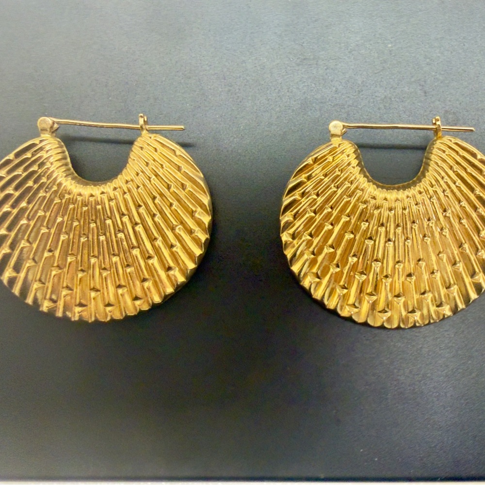 14 Karats Yellow Gold Large/Wide Earrings